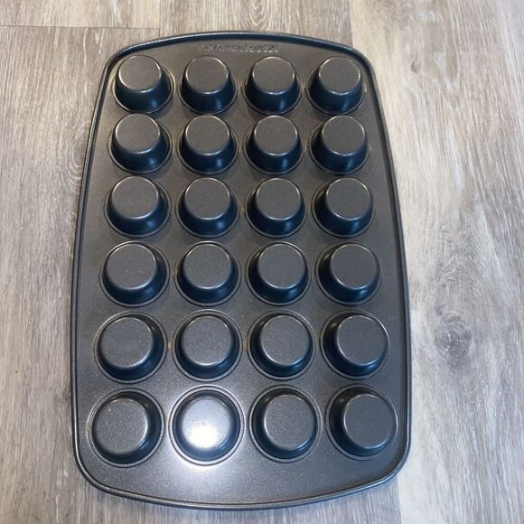 Kitchenaid 24-Cup Nonstick Aluminized Steel Mini Muffin Pan, Contour Silver - Picture 4 of 5